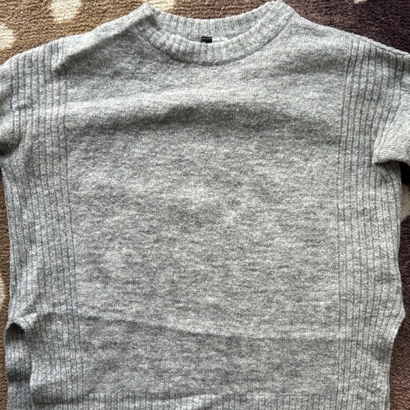 Gray Knit Sweater - Picture 3 of 9